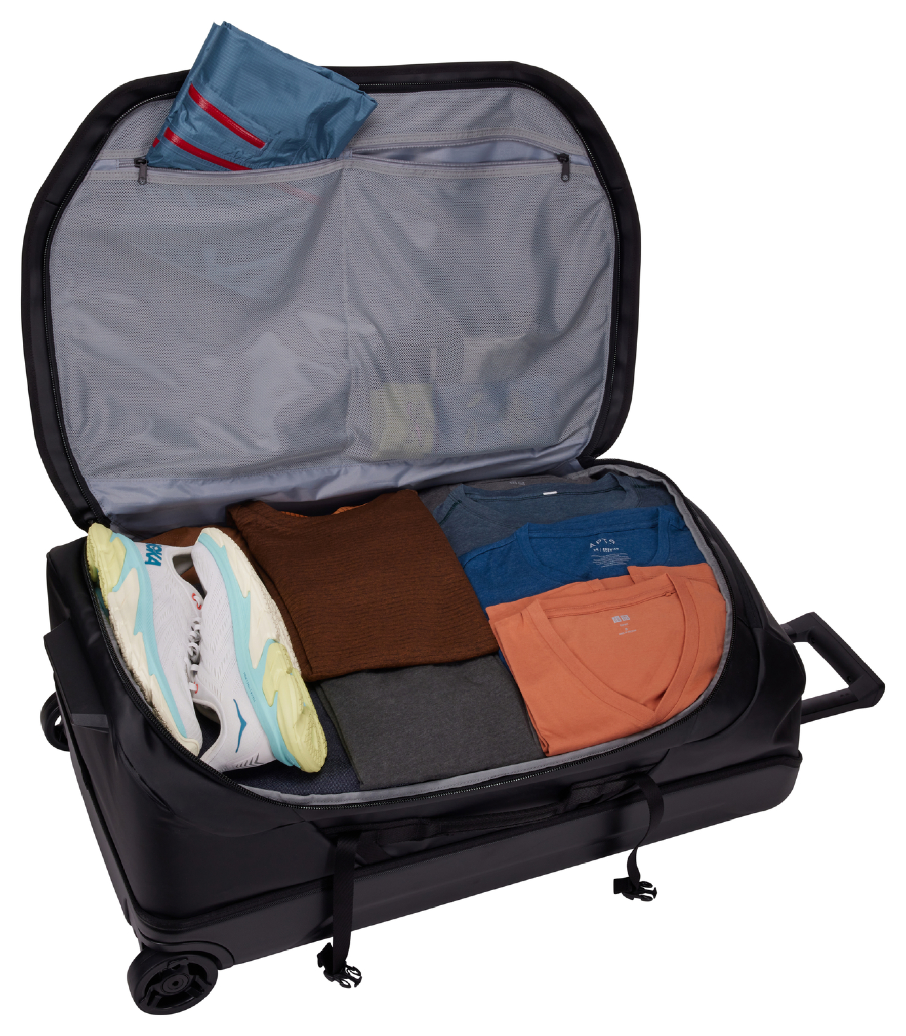 Thule Chasm Rolling Duffel. Black 