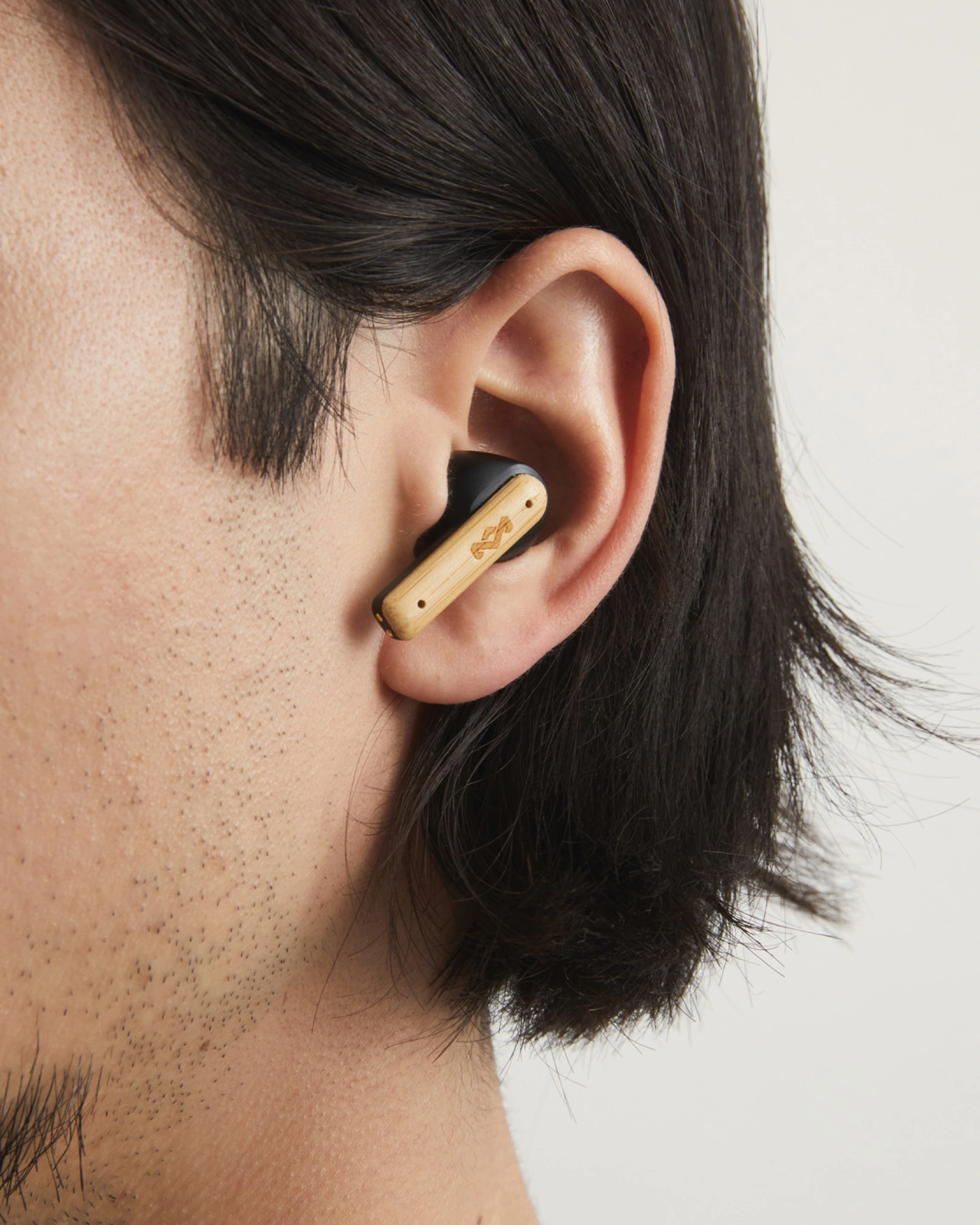Marley Little Bird True Wireless Earbuds. Svart