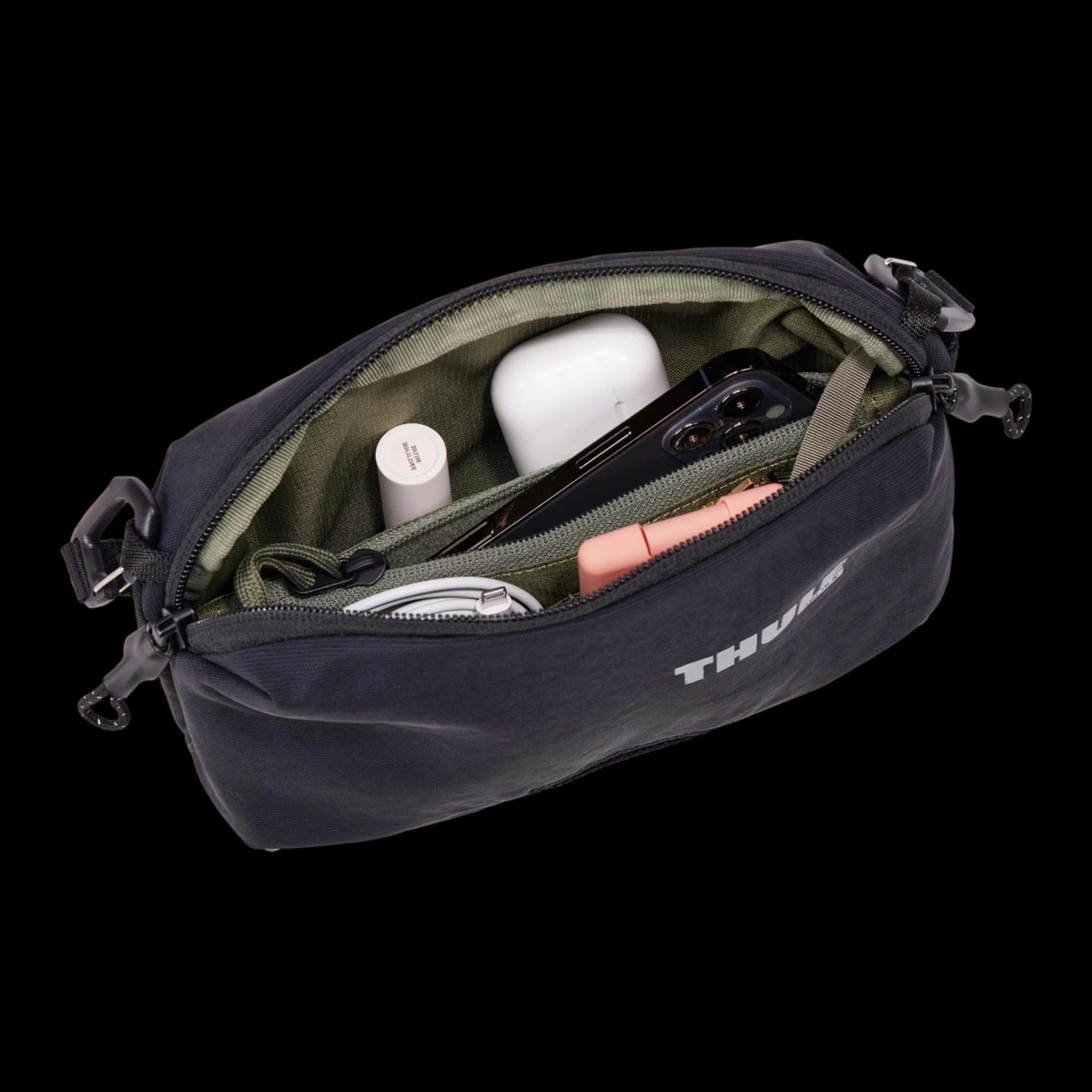 Thule Paramount Crossbody Bag 2L. Black