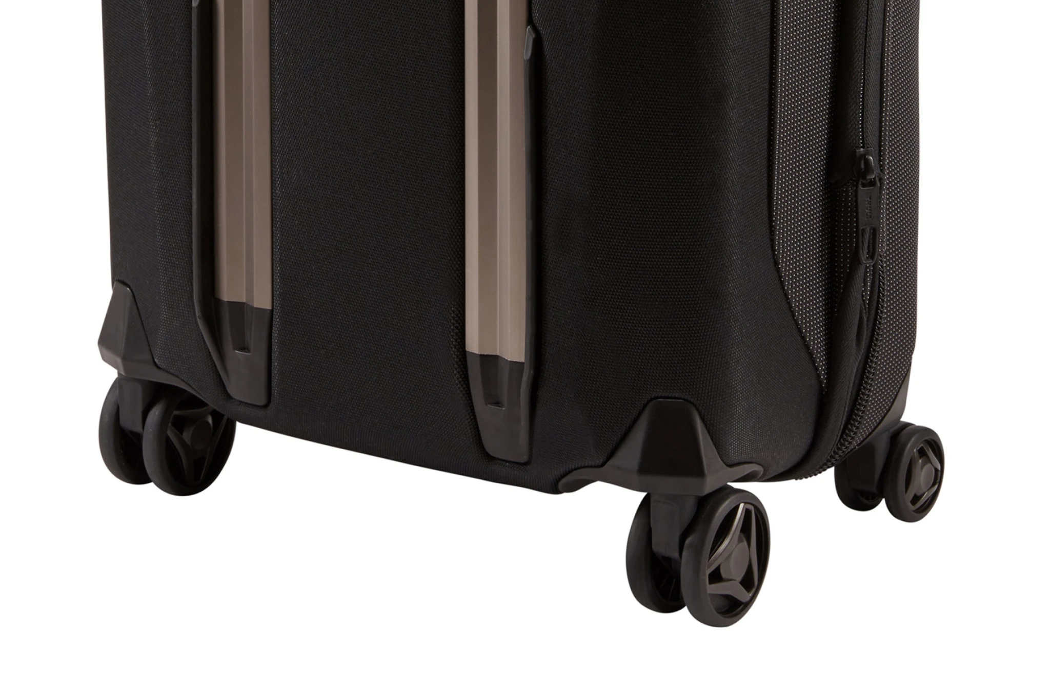 Thule Crossover 2 Carry On Spinner 35L. Black