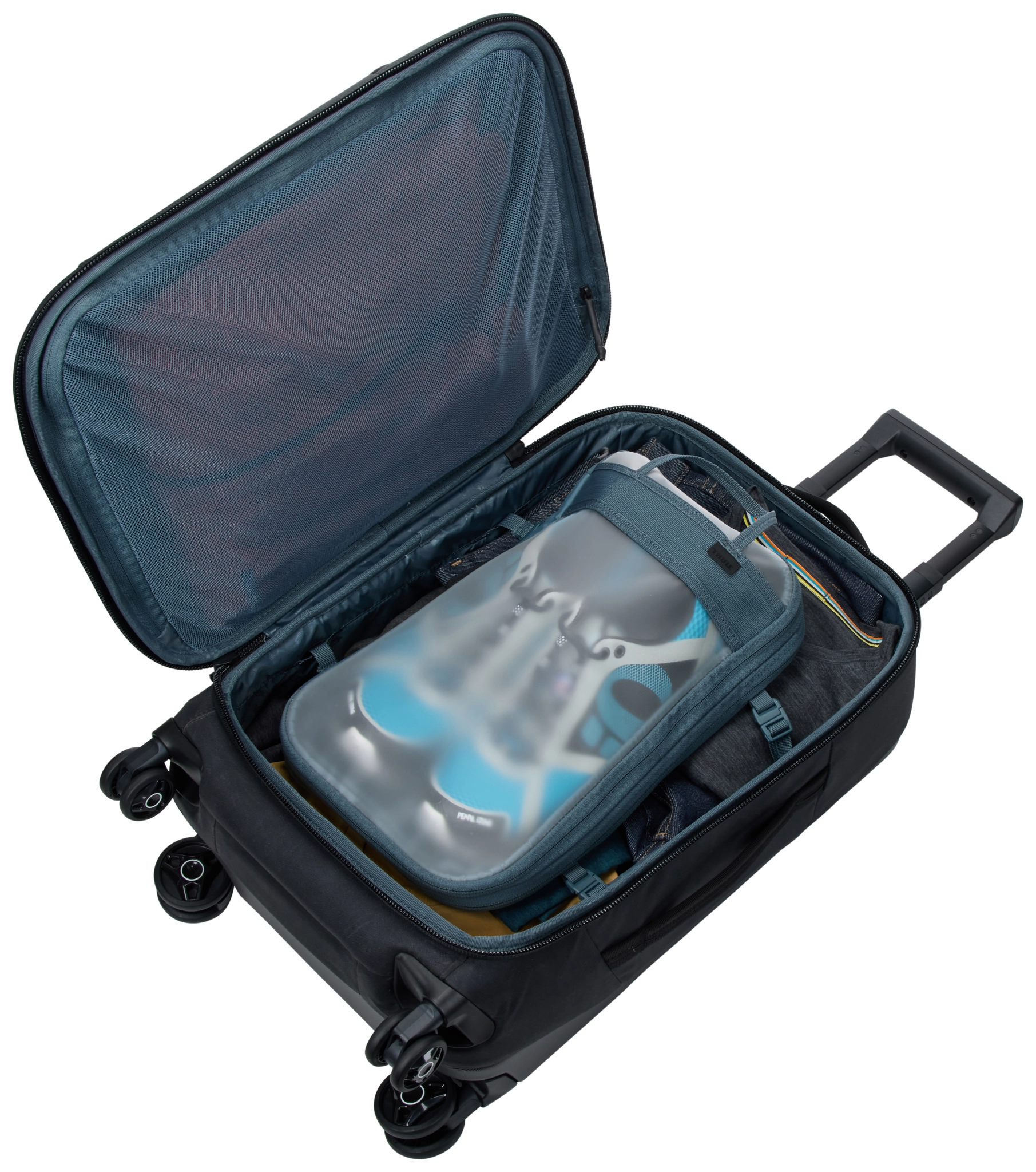 Thule Aion Carry On Spinner. Black