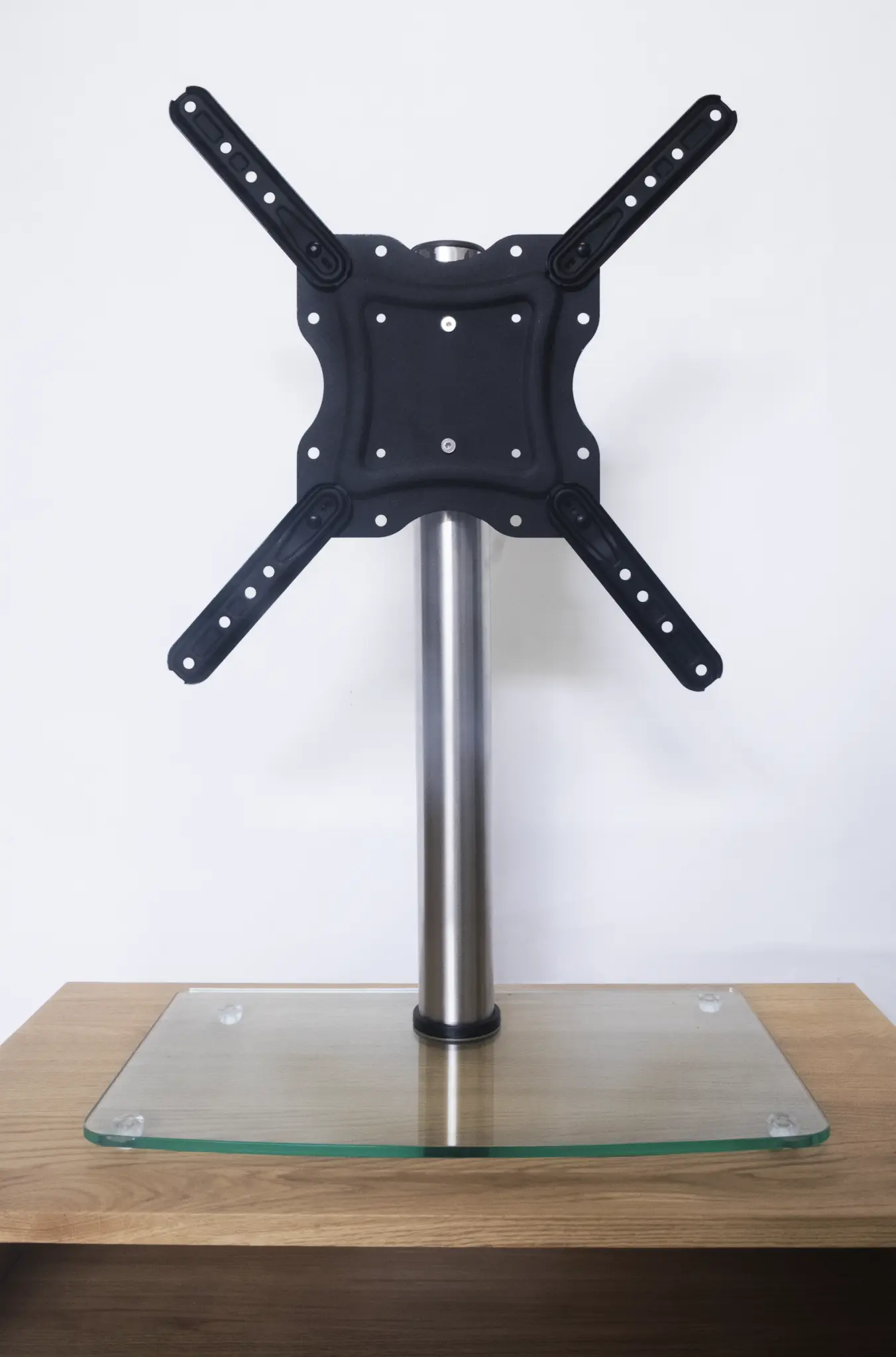 Sinox StandView TV Desk Mount with rotatable top. 26"-55". Alu finish