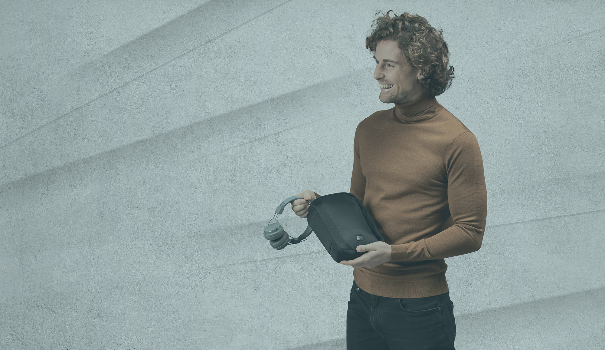 Case_Logic_Accessory_Cases-1