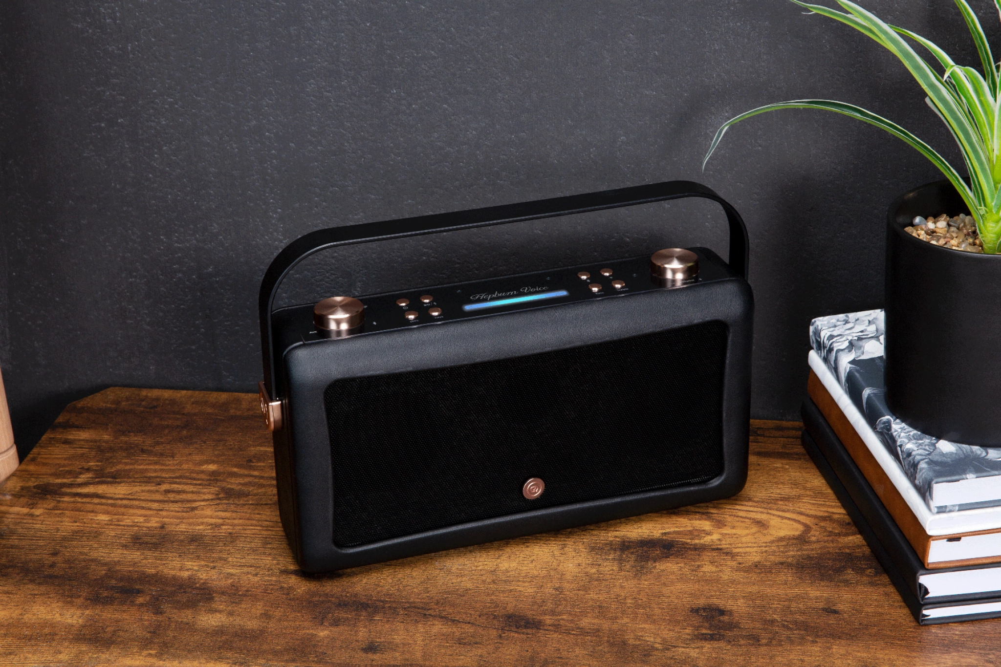 VQ Hepburn Voice Speaker. Black/Copper